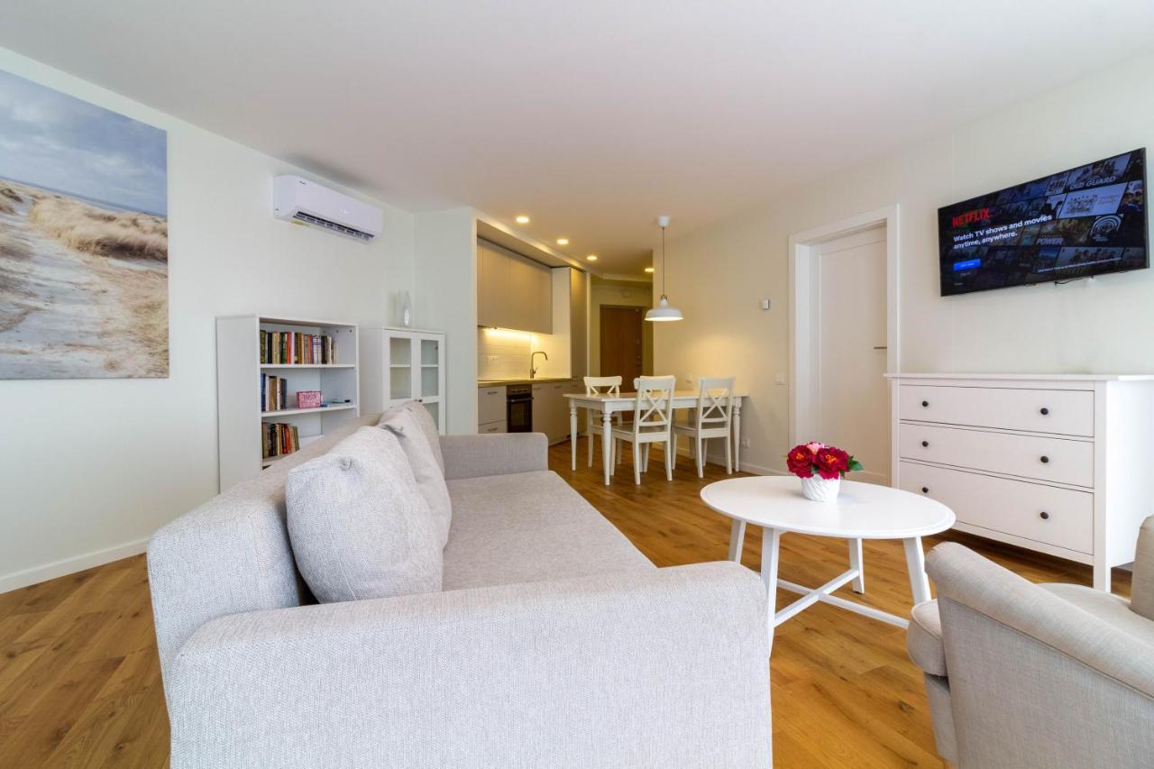 Elija Swan-Toy Apartments Šventoji Екстериор снимка