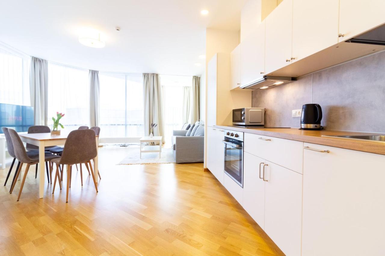 Elija Swan-Toy Apartments Šventoji Екстериор снимка