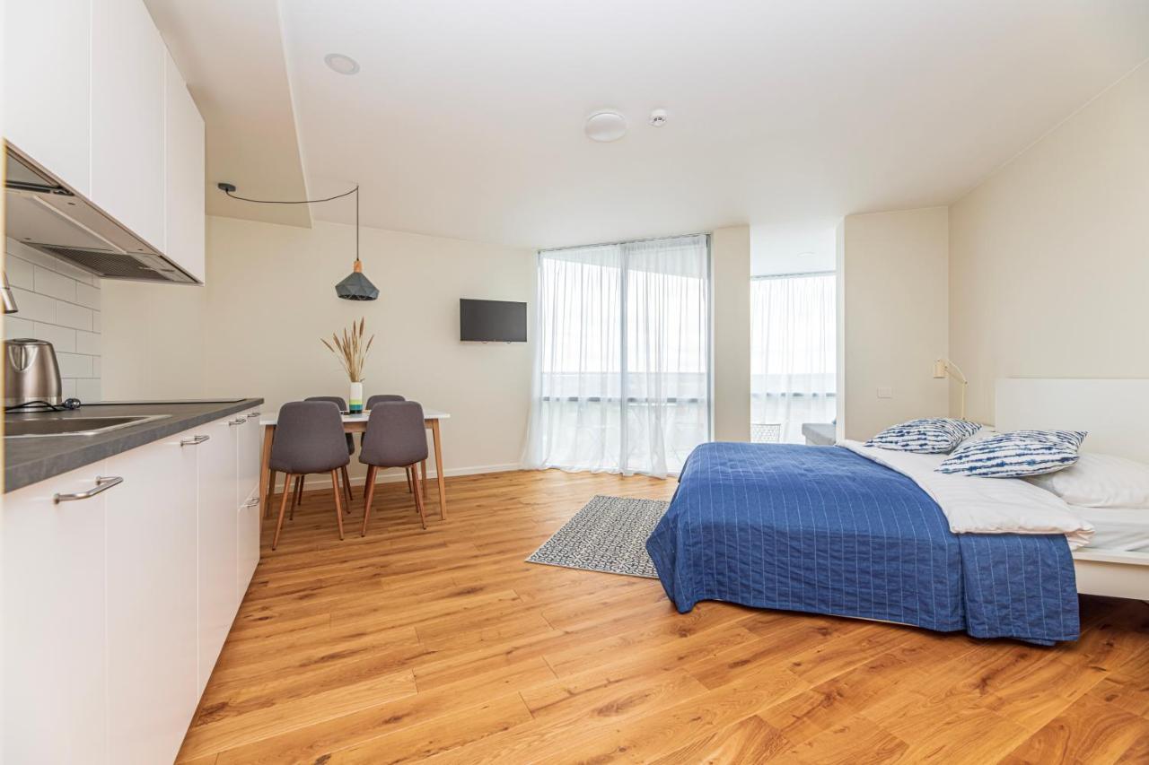 Elija Swan-Toy Apartments Šventoji Екстериор снимка