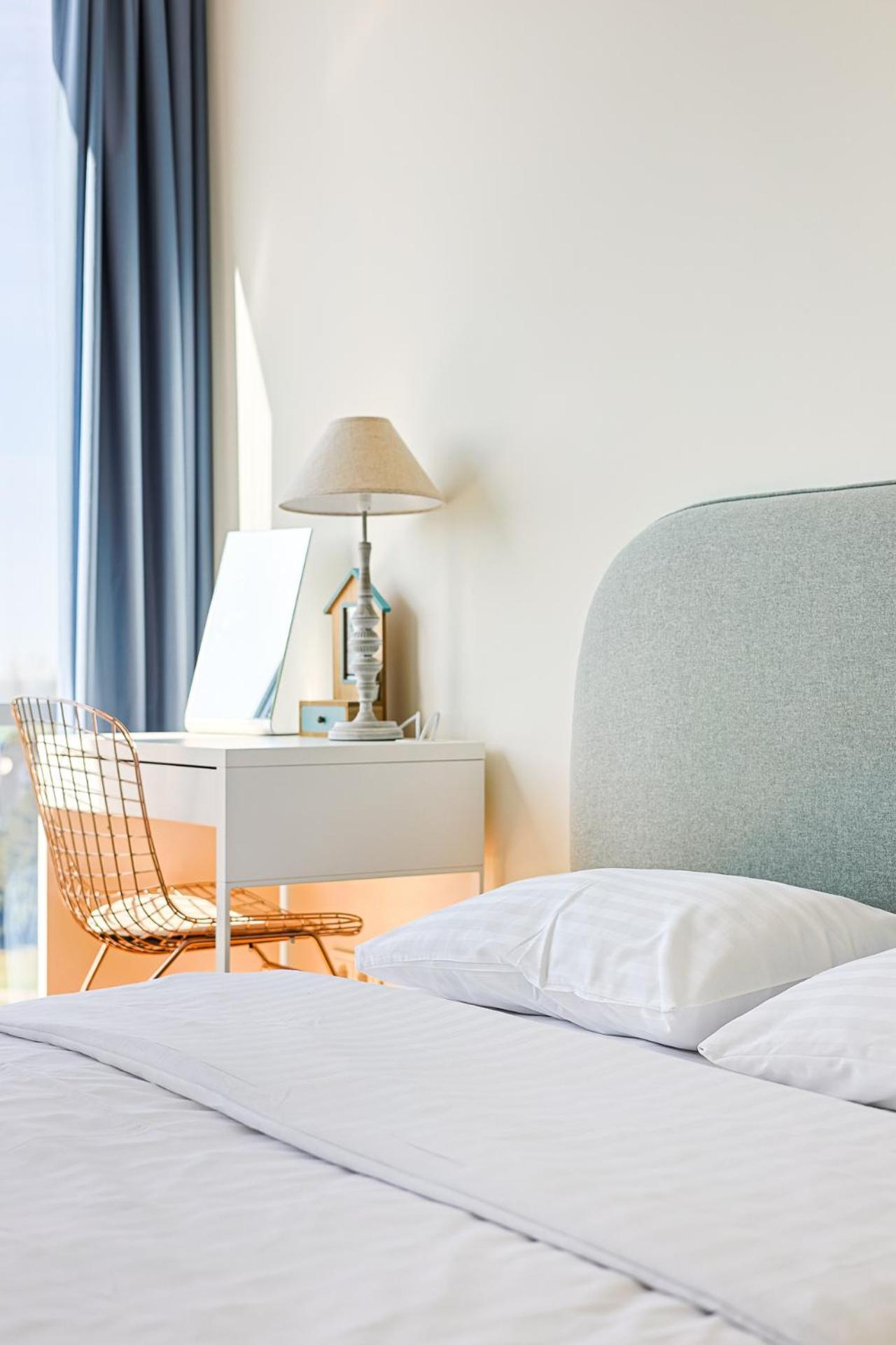 Elija Swan-Toy Apartments Šventoji Екстериор снимка