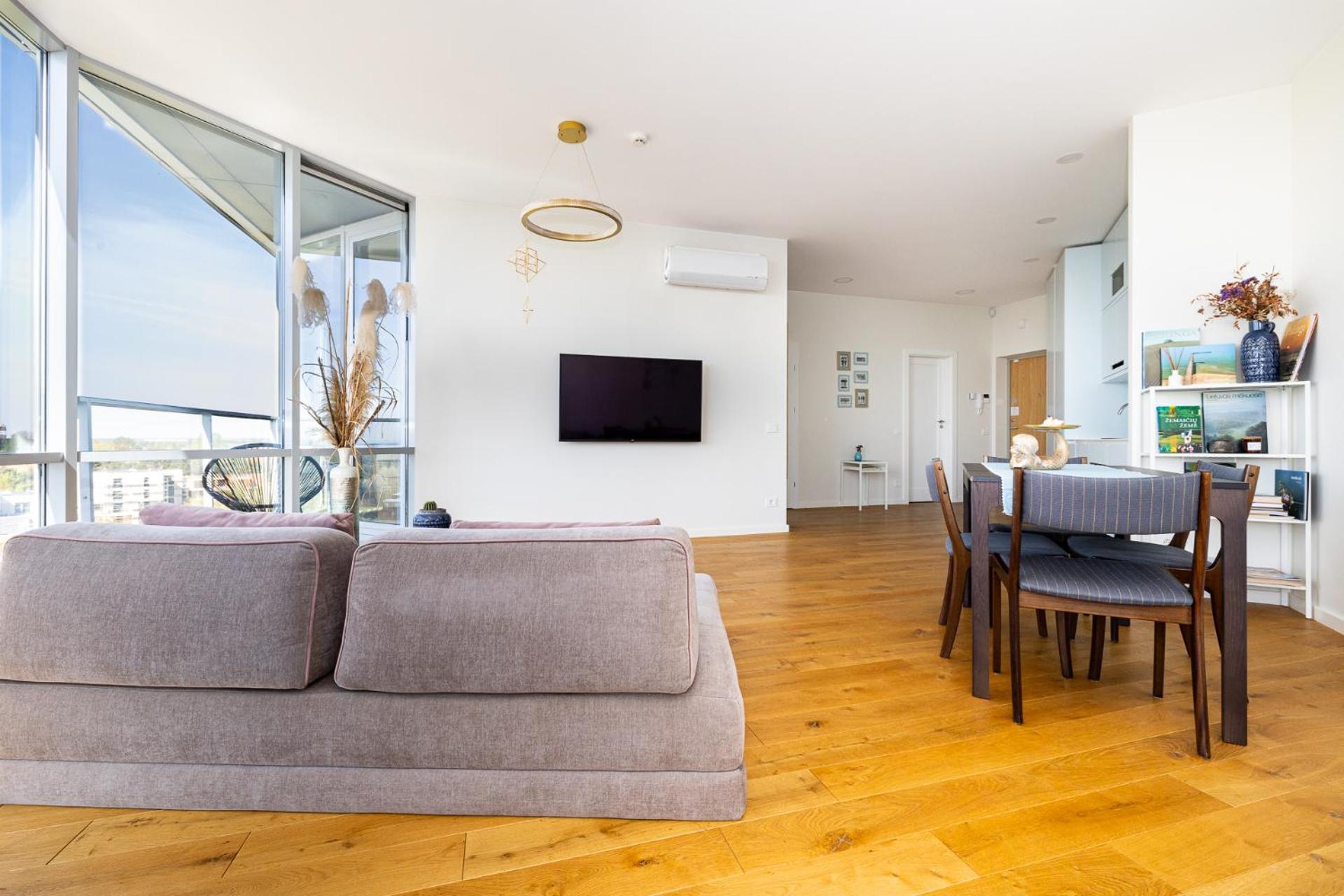 Elija Swan-Toy Apartments Šventoji Екстериор снимка