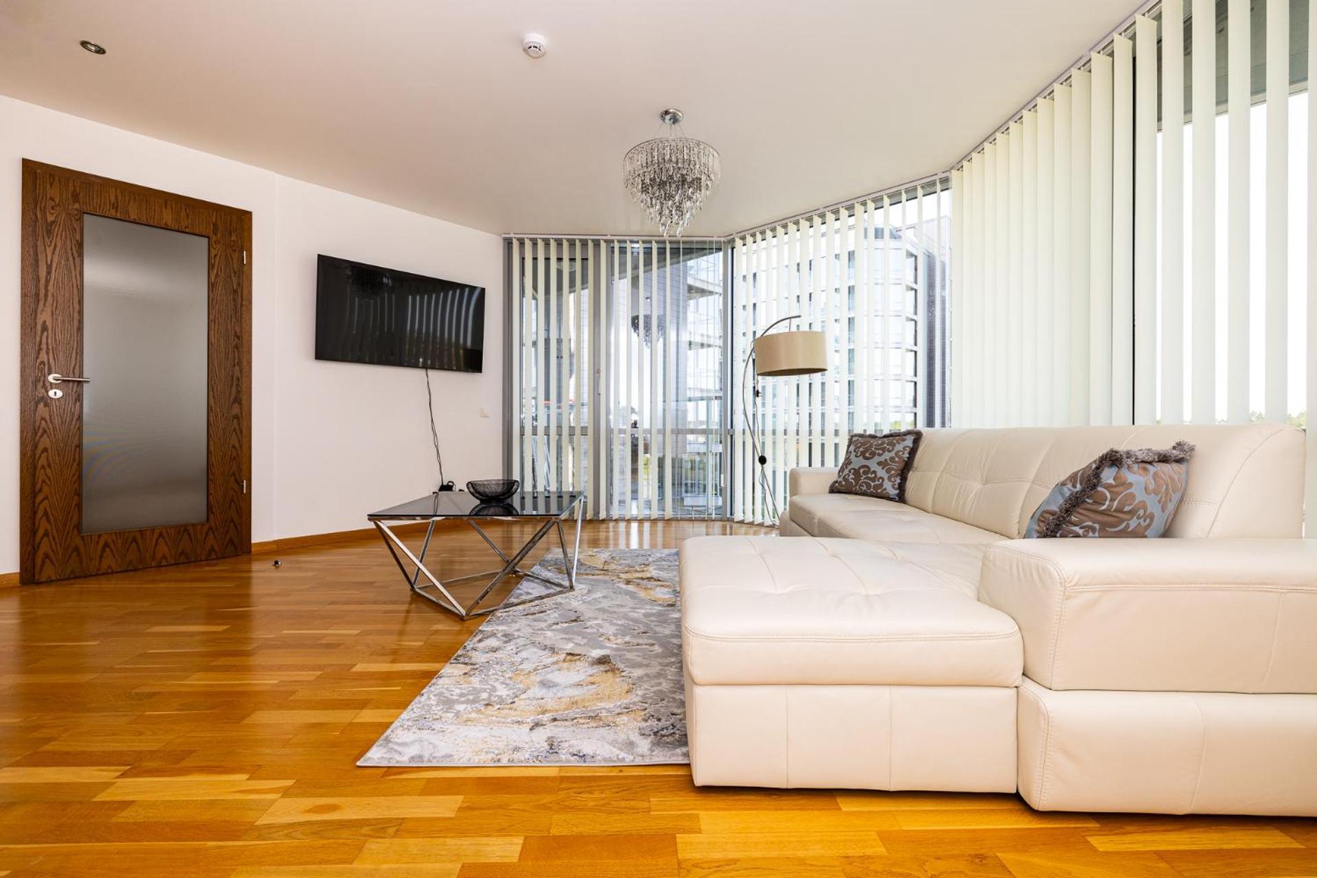 Elija Swan-Toy Apartments Šventoji Екстериор снимка